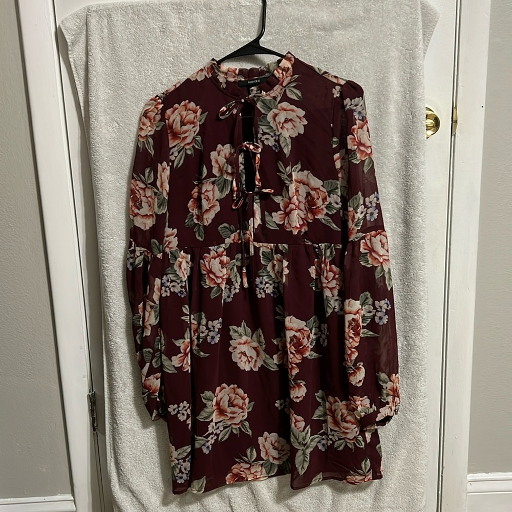 Forever 21 Long Sleeve Floral Print Dress with a 3 Tied Down Front